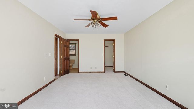 2425 HARPOON DR, Stafford, VA 22554