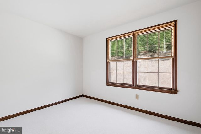 2425 HARPOON DR, Stafford, VA 22554