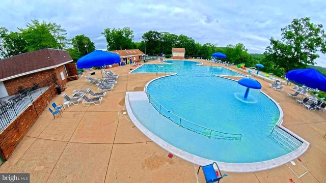 2425 HARPOON DR, Stafford, VA 22554