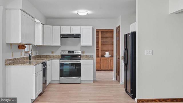 2425 HARPOON DR, Stafford, VA 22554