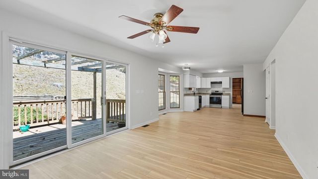 2425 HARPOON DR, Stafford, VA 22554