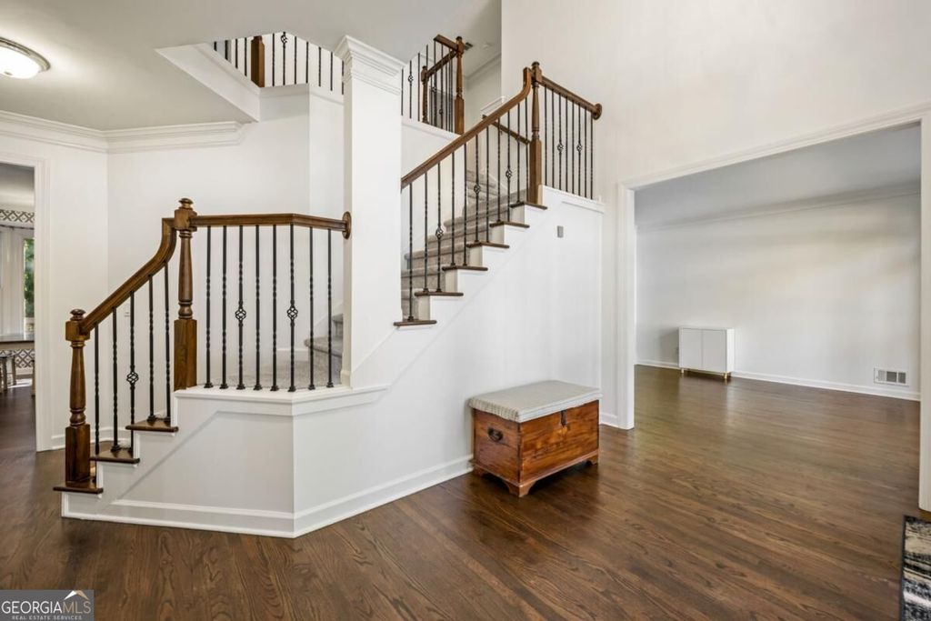 720 Vinings Estates Drive SE, Smyrna, GA 30126 — photo 5