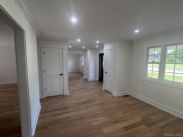 135 Church Road, Great River, NY 11739