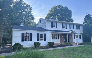 135 Church Road, Great River, NY 11739