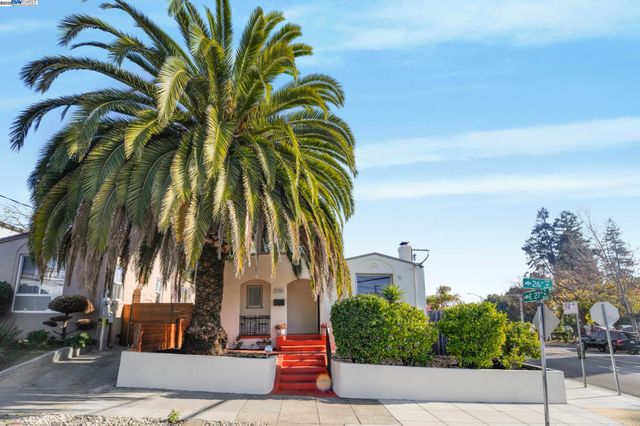 2700 26Th Ave, Oakland, CA 94601