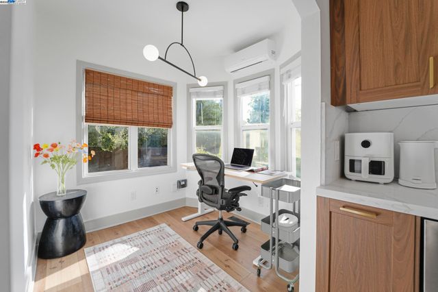 2700 26Th Ave, Oakland, CA 94601