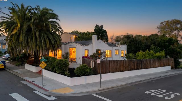 2700 26Th Ave, Oakland, CA 94601