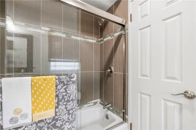 8511 Canterbury, Sun Valley, CA 91352