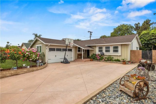 8511 Canterbury, Sun Valley, CA 91352