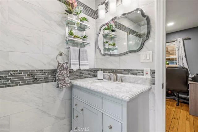 8511 Canterbury, Sun Valley, CA 91352