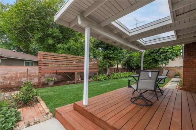 8511 Canterbury, Sun Valley, CA 91352