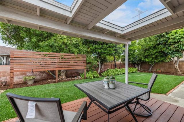 8511 Canterbury, Sun Valley, CA 91352