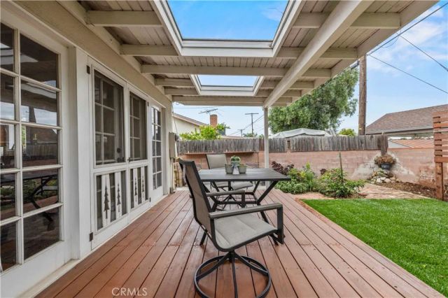 8511 Canterbury, Sun Valley, CA 91352