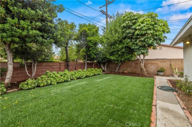 8511 Canterbury, Sun Valley, CA 91352