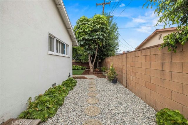 8511 Canterbury, Sun Valley, CA 91352