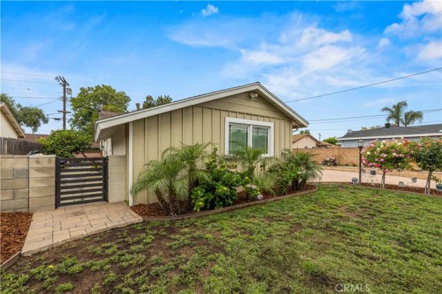 8511 Canterbury, Sun Valley, CA 91352