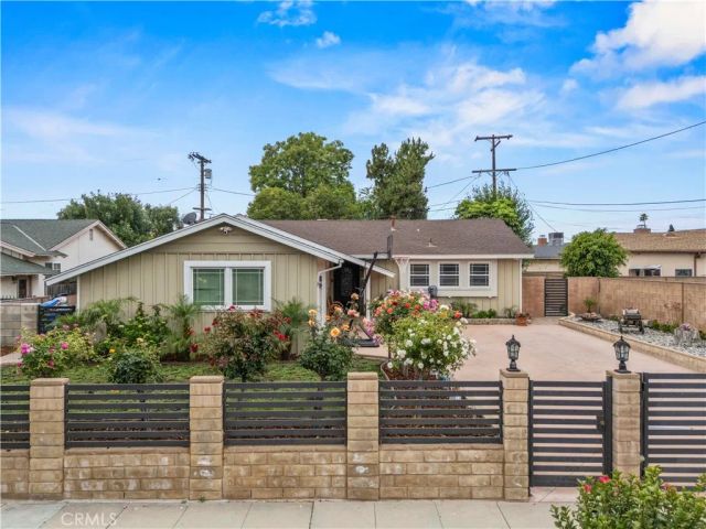 8511 Canterbury, Sun Valley, CA 91352