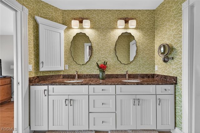 431 Bella Vista WAY E, Sanibel, FL 33957