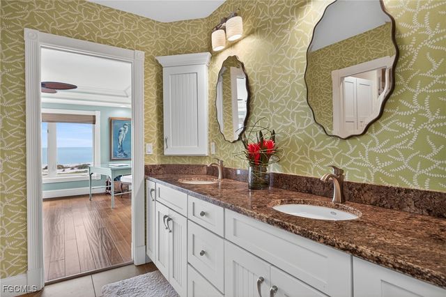 431 Bella Vista WAY E, Sanibel, FL 33957