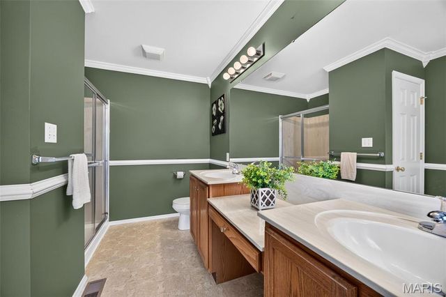 2052 Peine Forest Drive, Wentzville, MO 63385