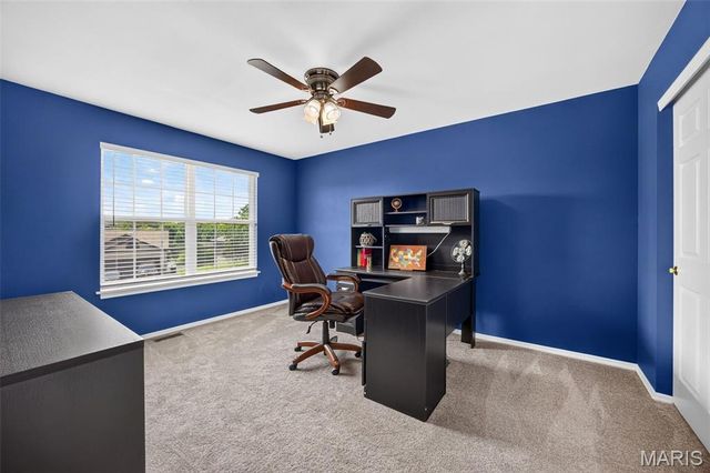 2052 Peine Forest Drive, Wentzville, MO 63385