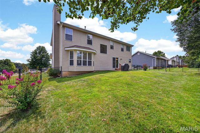 2052 Peine Forest Drive, Wentzville, MO 63385