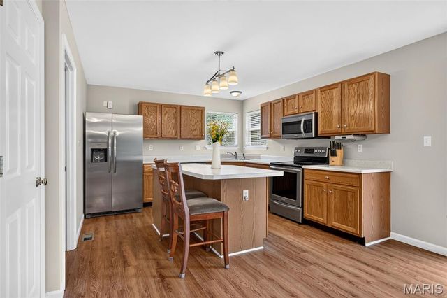 2052 Peine Forest Drive, Wentzville, MO 63385