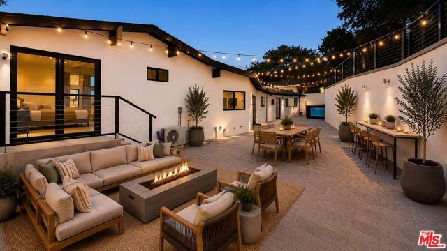 3873 Royal Woods Drive, Sherman Oaks, CA 91403