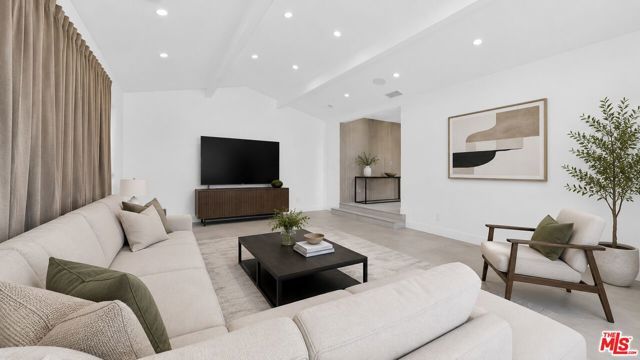 3873 Royal Woods Drive, Sherman Oaks, CA 91403