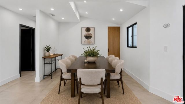 3873 Royal Woods Drive, Sherman Oaks, CA 91403