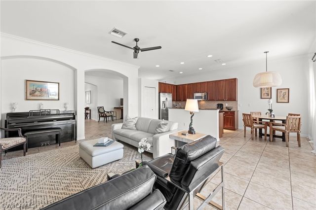 9143 Spanish Moss WAY, Bonita Springs, FL 34135