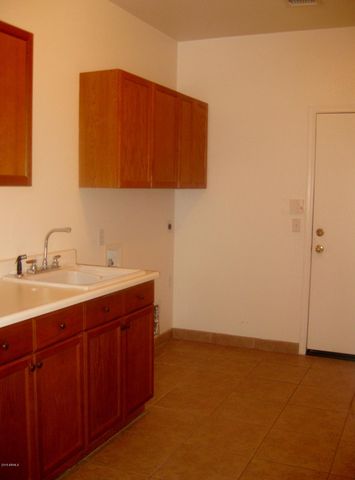 1042 E Canyon Way, Chandler, AZ 85249