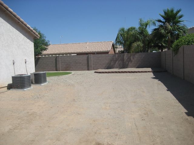 1042 E Canyon Way, Chandler, AZ 85249