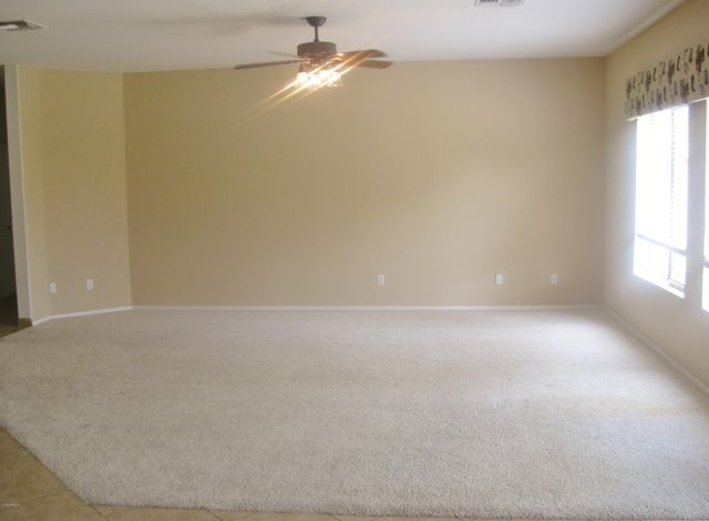 1042 E Canyon Way, Chandler, AZ 85249