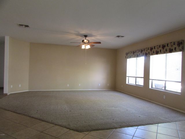 1042 E Canyon Way, Chandler, AZ 85249