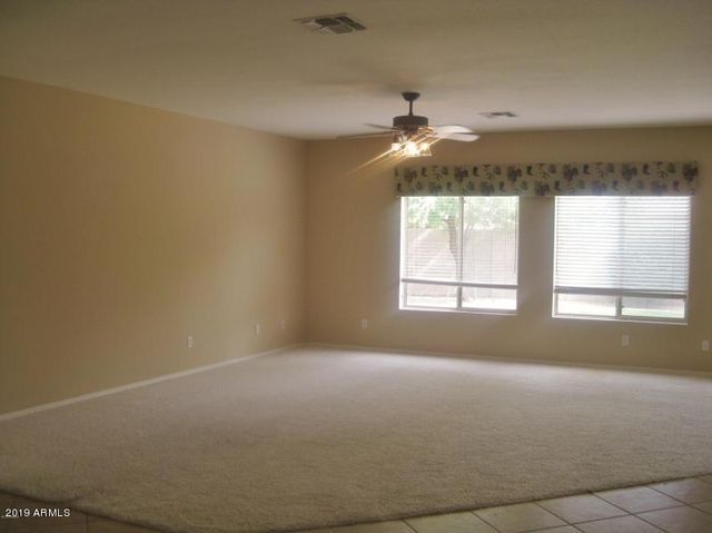 1042 E Canyon Way, Chandler, AZ 85249