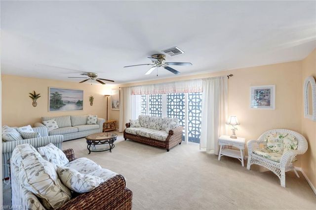 5201 Willow CT, Cape Coral, FL 33904