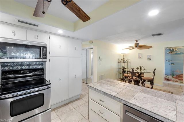 5201 Willow CT, Cape Coral, FL 33904