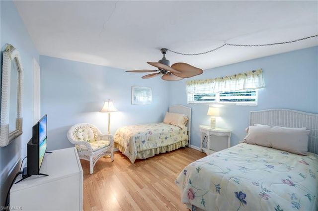 5201 Willow CT, Cape Coral, FL 33904