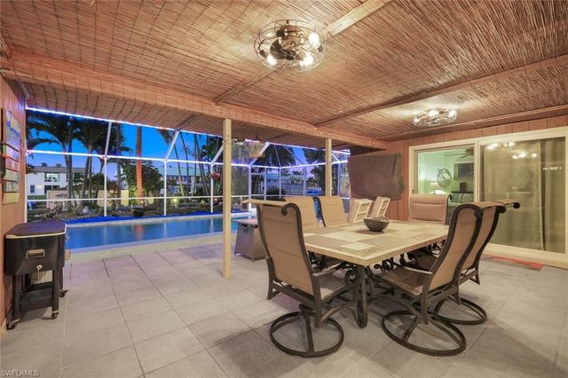 5201 Willow CT, Cape Coral, FL 33904