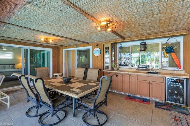 5201 Willow CT, Cape Coral, FL 33904