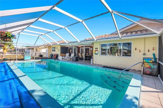 5201 Willow CT, Cape Coral, FL 33904