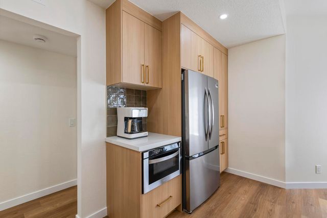 786 Montana Vista Drive, Palm Desert, CA 92211