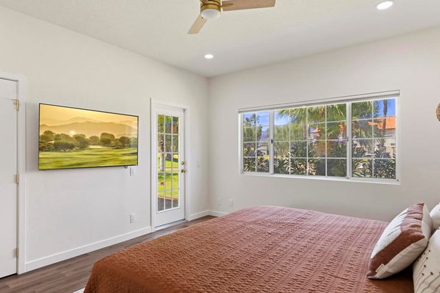 786 Montana Vista Drive, Palm Desert, CA 92211