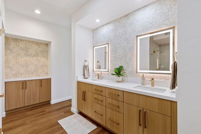 786 Montana Vista Drive, Palm Desert, CA 92211