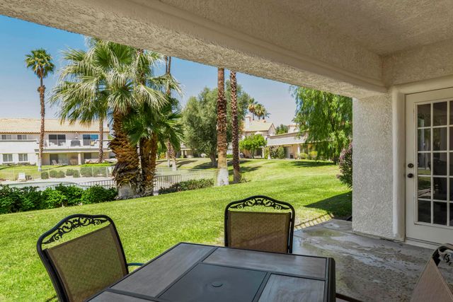 786 Montana Vista Drive, Palm Desert, CA 92211