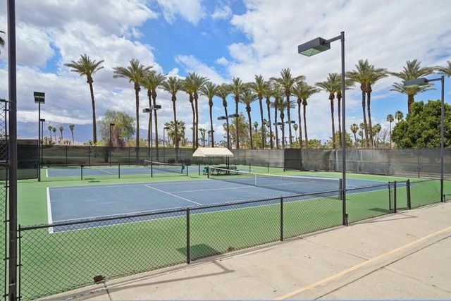 786 Montana Vista Drive, Palm Desert, CA 92211