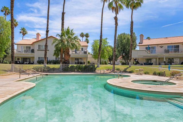 786 Montana Vista Drive, Palm Desert, CA 92211