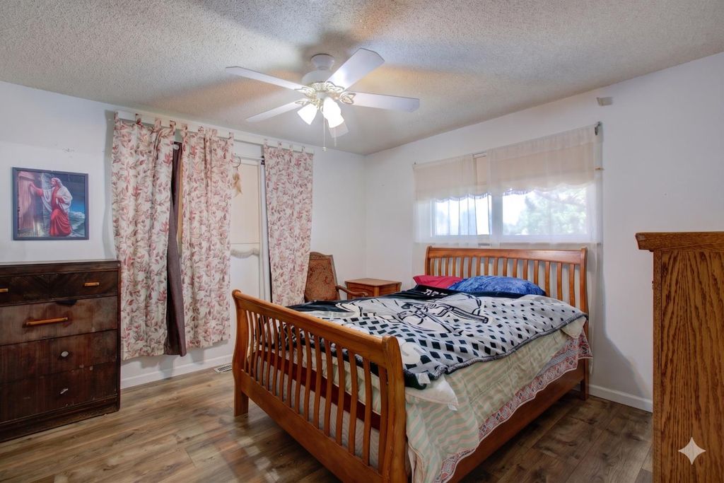 Image 14 of property listing at 105 Gill Way, Chowchilla, CA 93610