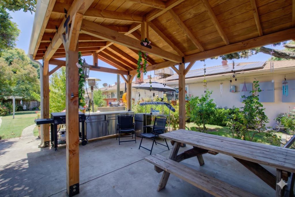 Image 17 of property listing at 105 Gill Way, Chowchilla, CA 93610